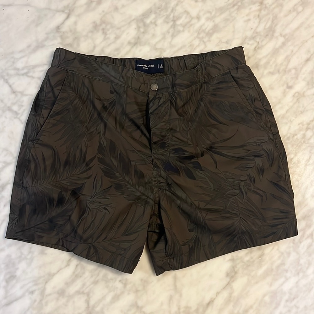 Men’s Abercrombie & Fitch Lined shorts size L